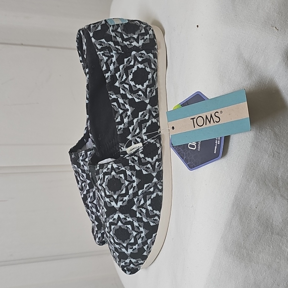 TOMS Alpagarta Casual Women's Slip-On Flats in Black and Light Blue - Picture 2 of 9